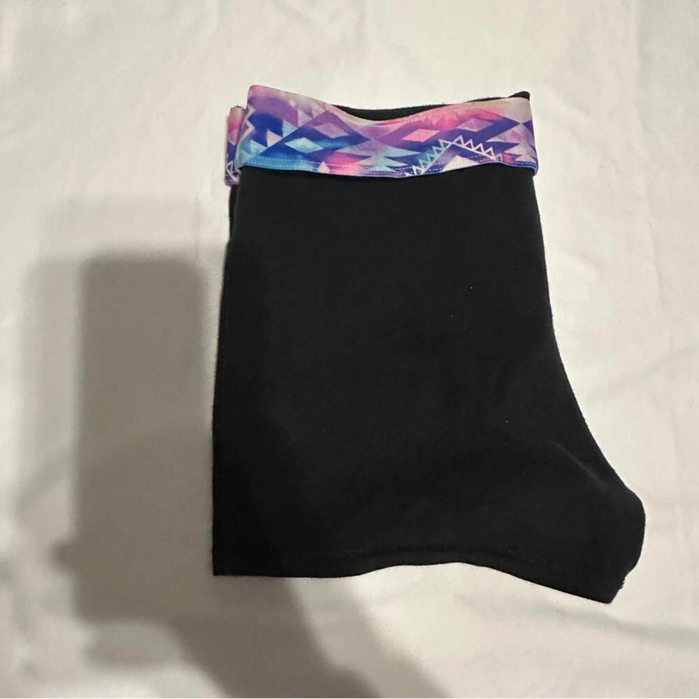 Y2K PINK YOGA SHORTIE SHORTS - Picture 3 of 3